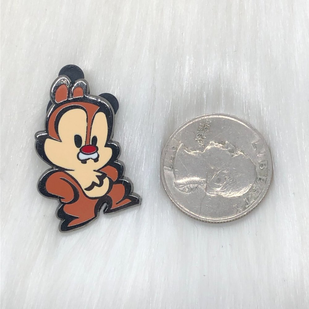 🔮 5/$25 Disney Chip 'n' Dale Stylized Dale Pin - Picture 2 of 3